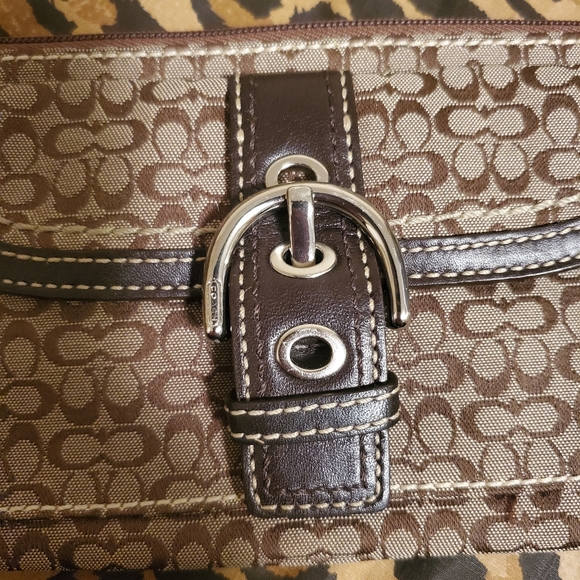 NWOT Authentic Coach Logo Wristlet with Pocket - Picture 3 of 8